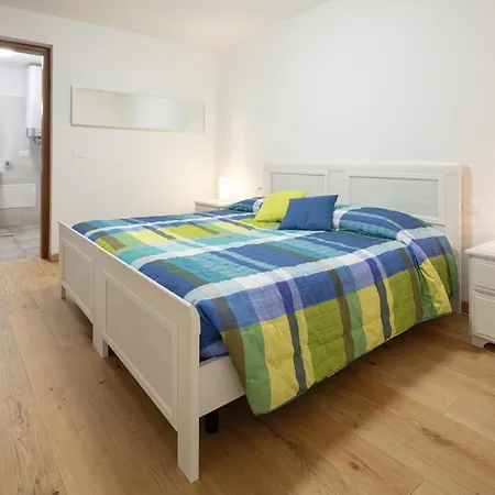 I Comelli Farmház Nimis